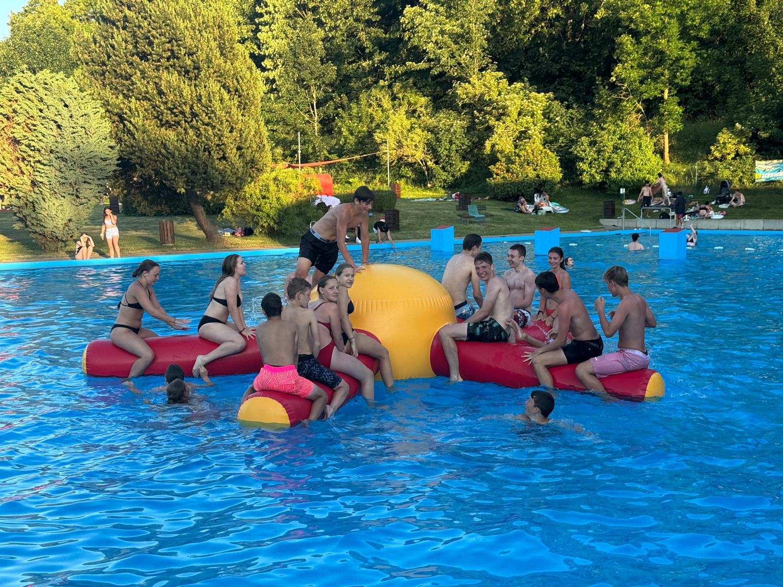 Badfest Olbernhau - Schwimmfest mit Musik und Events